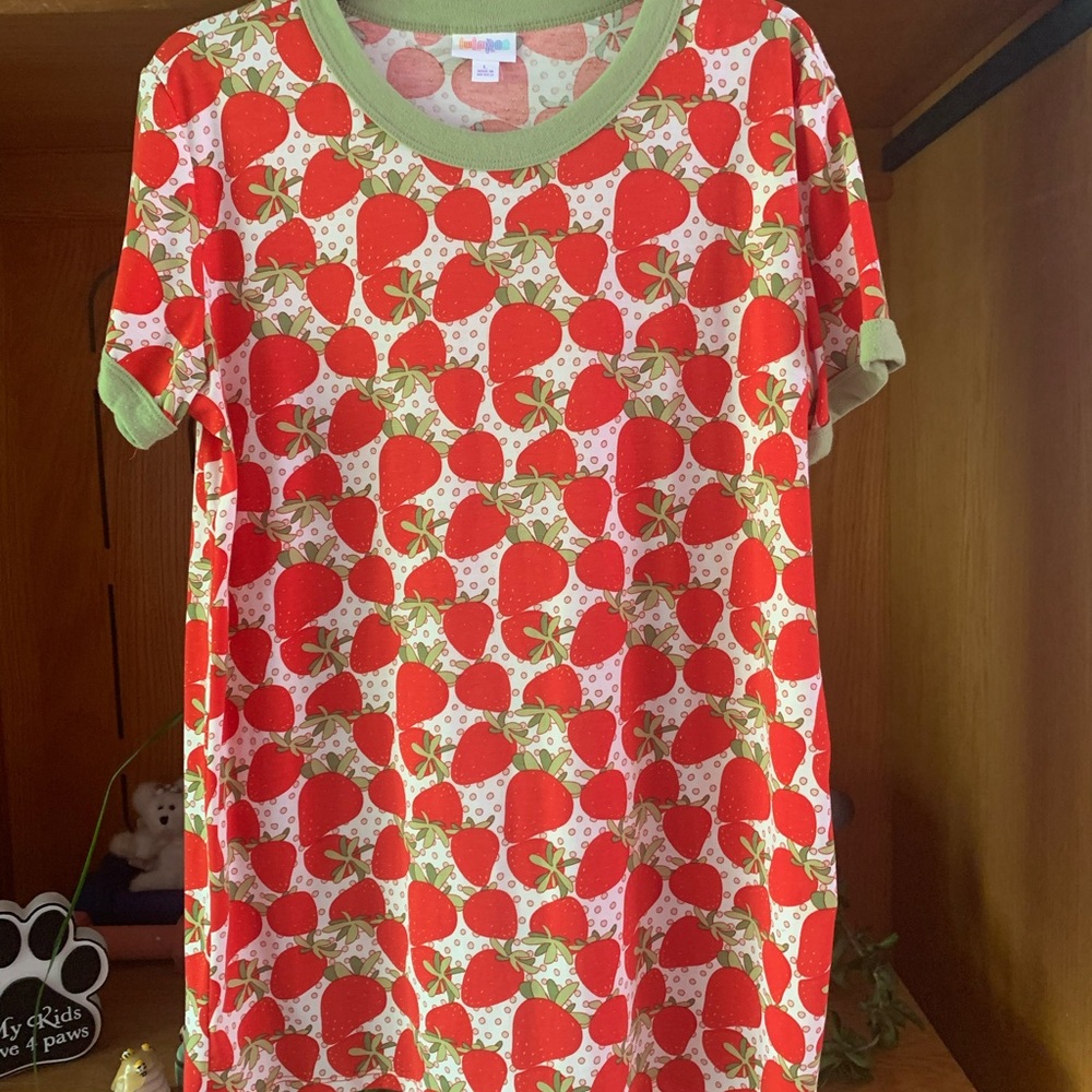 LuLaRoe Red and Green Strawberry Print Short Sleeve Tee